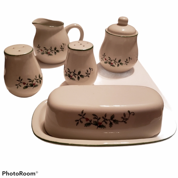 Royal Christmas Season 7 pc Stoneware Set - Picture 1 of 4
